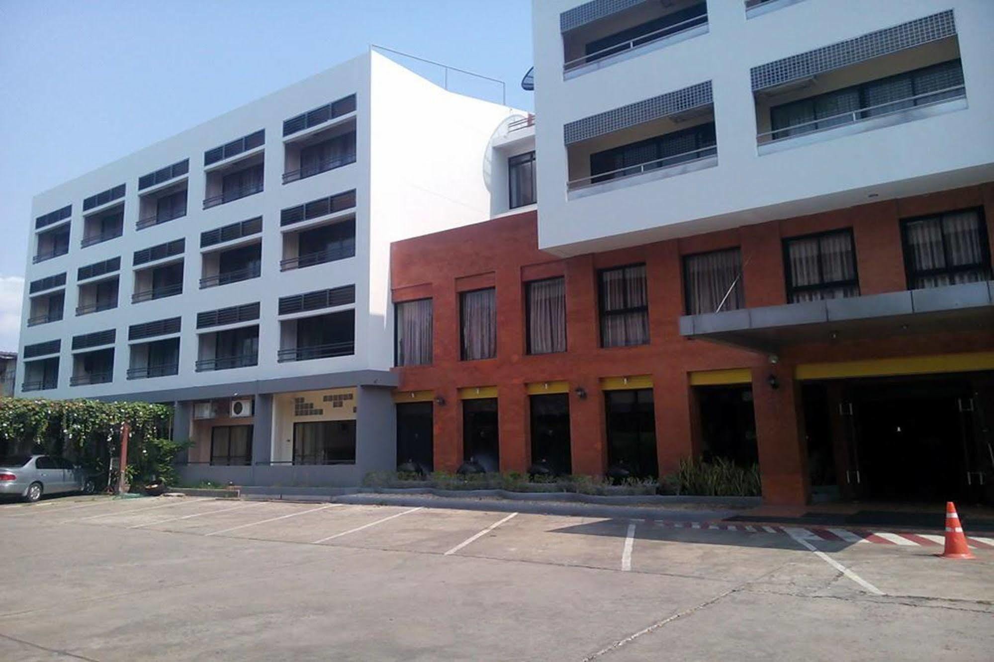 Pin Hotel Lampang Exteriér fotografie