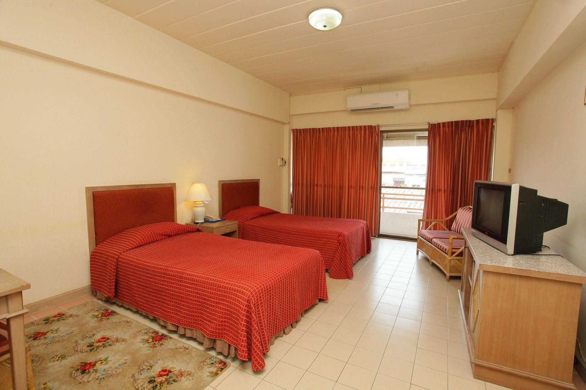 Pin Hotel Lampang Exteriér fotografie
